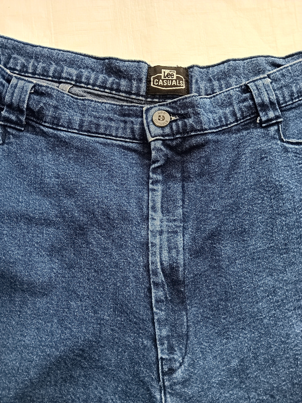 ( SOLD )Lee Casuals brand women's relaxed dark blue denim shorts